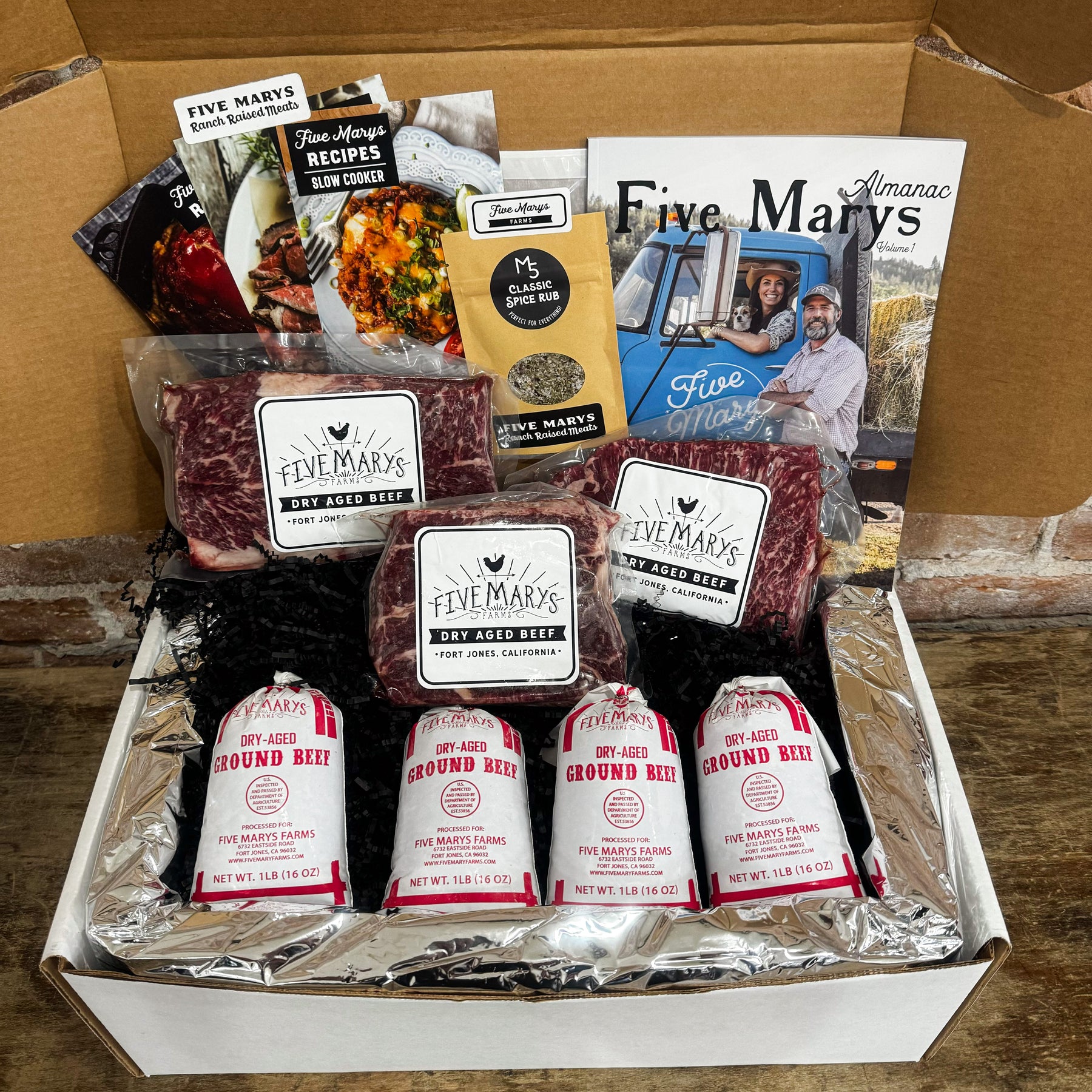 Hickory Farms Sampler with Cutting Board